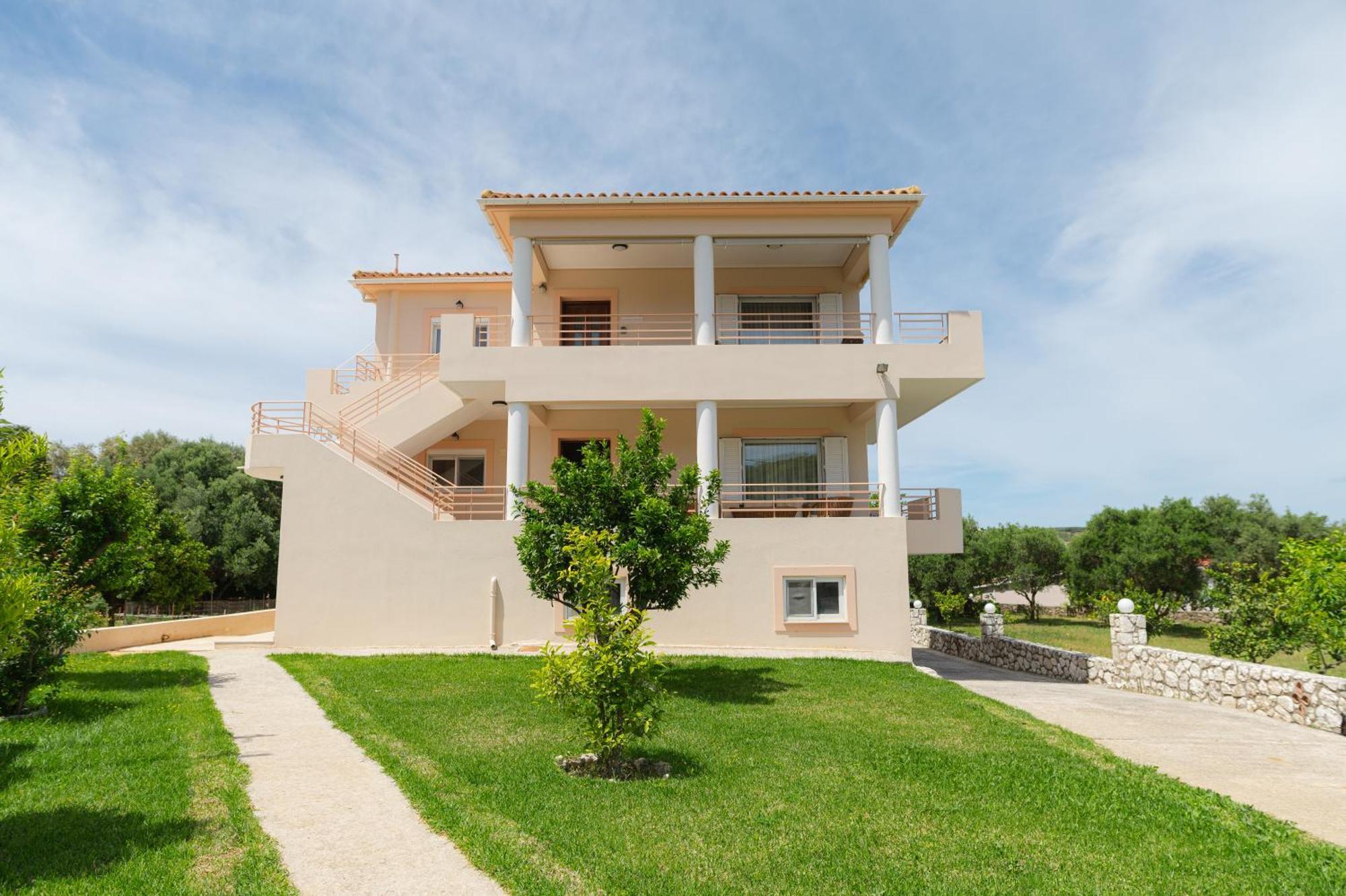 Vasilopoulos Residences - Apartments Eliana & Melanthia Argostoli  Luaran gambar